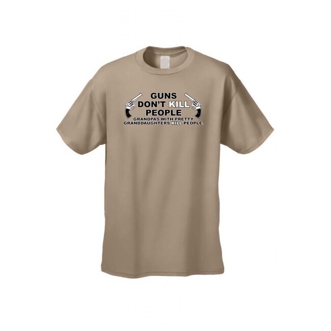 Men's T-Shirt Guns Don't Kill People Grandpas With Pretty Granddaughters Do